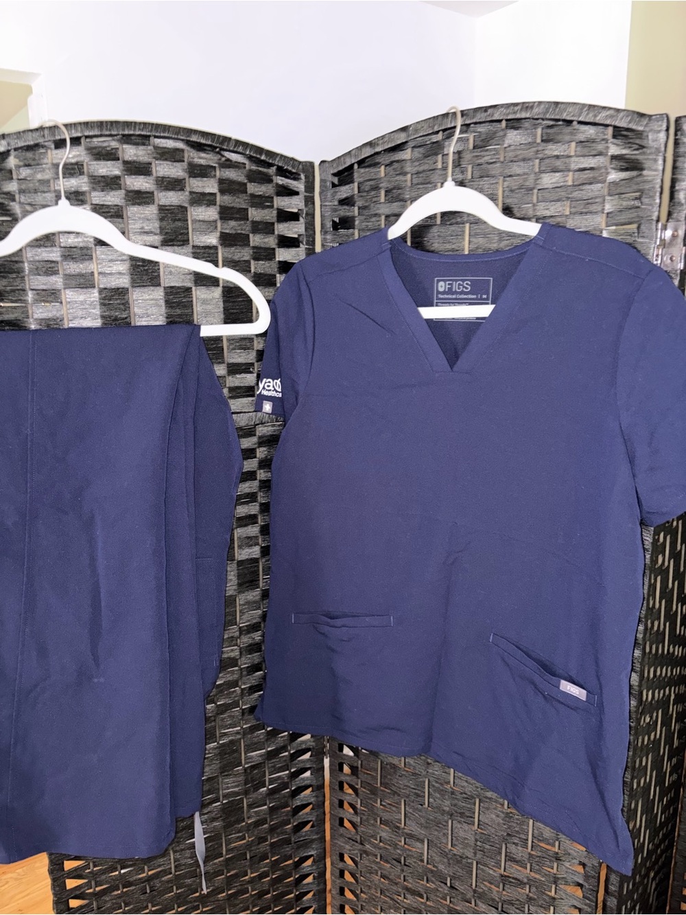 Figs Navy Short Sleeve V-Neck Top and Pant set